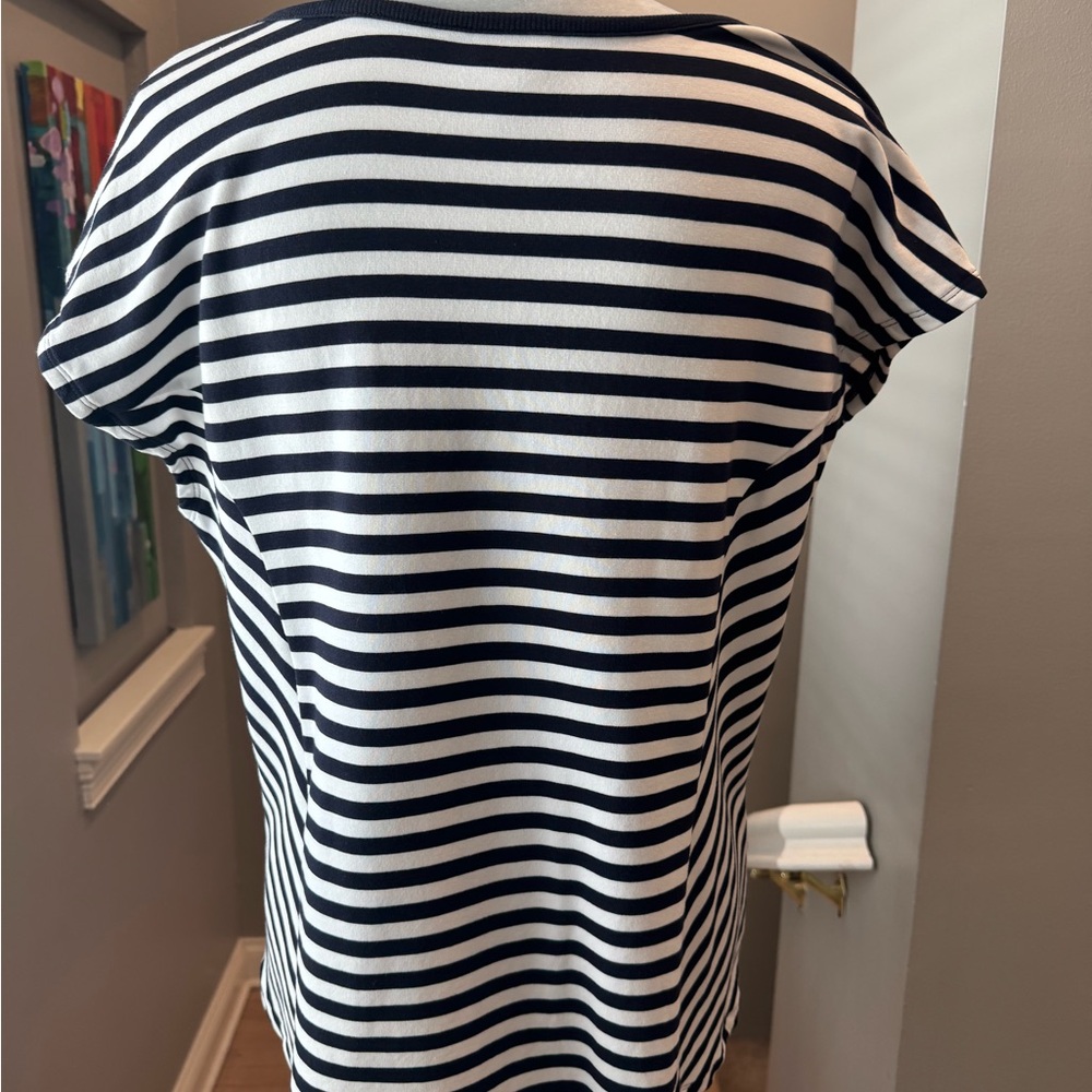 NWOT Cabi Illusion Tee. Navy/white striped. Size Large. - Picture 5 of 9